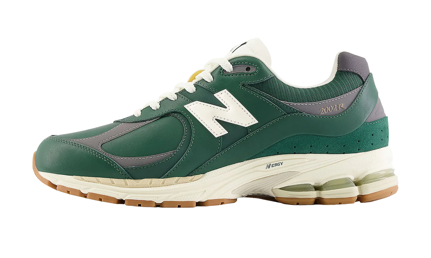 2002R "Nightwatch Green Vintage Leather" M2002RVI