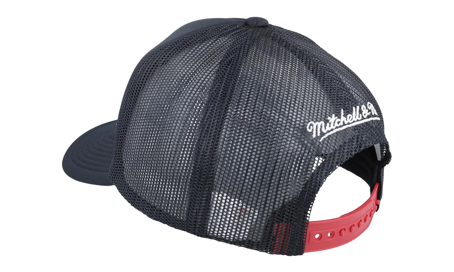 NBA Hardwood Classics Speedway Trucker Cap "Chicago Bulls - Black" HT8691 CBUBLCK