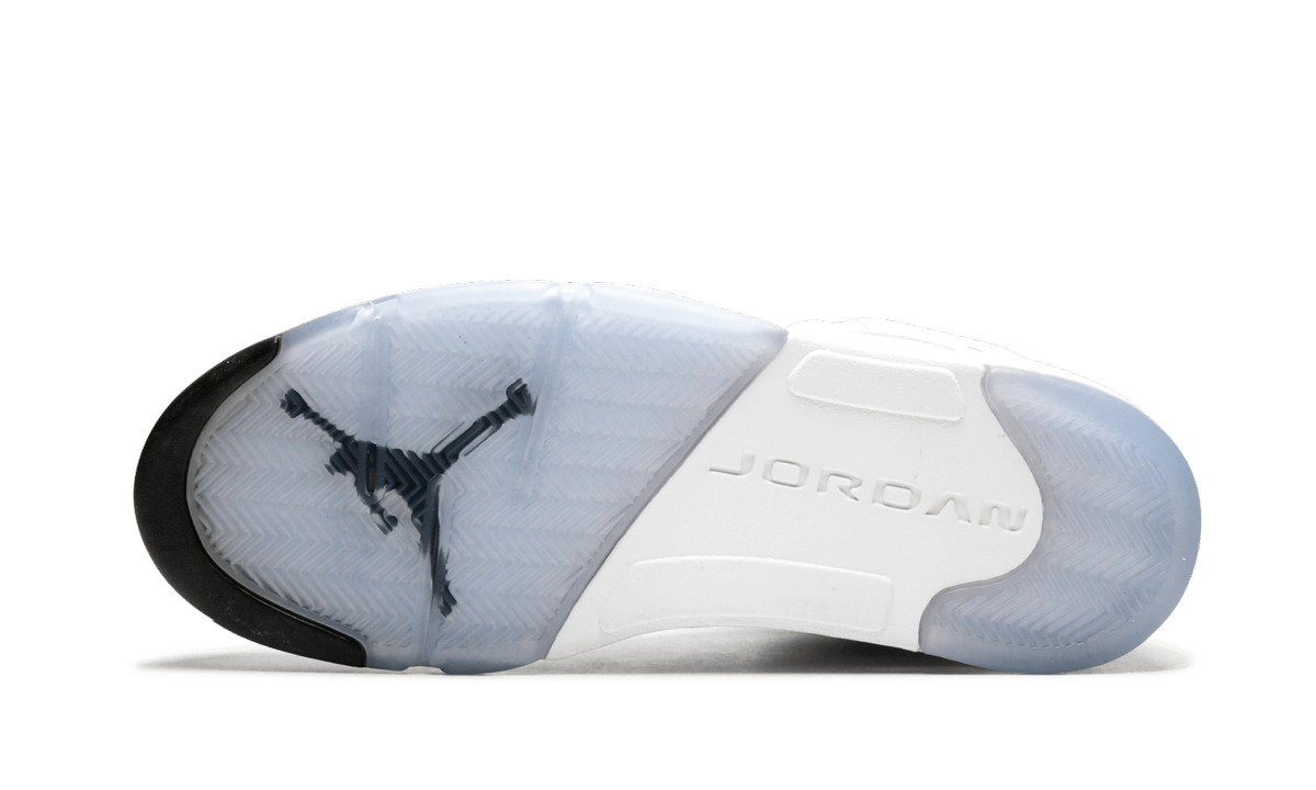 5 Retro "Metallic Silver" 136027 130