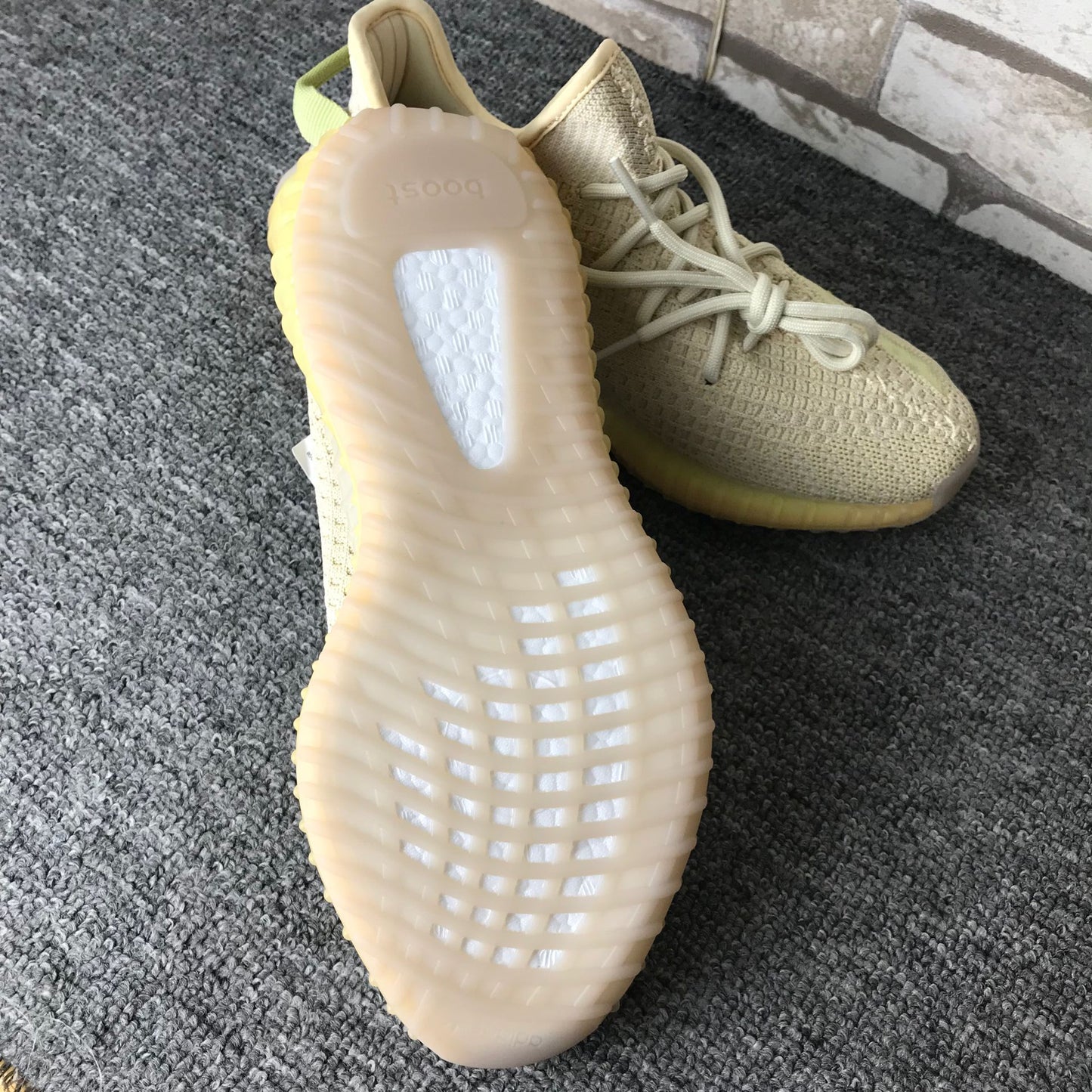 Boost 350 V2 Flax