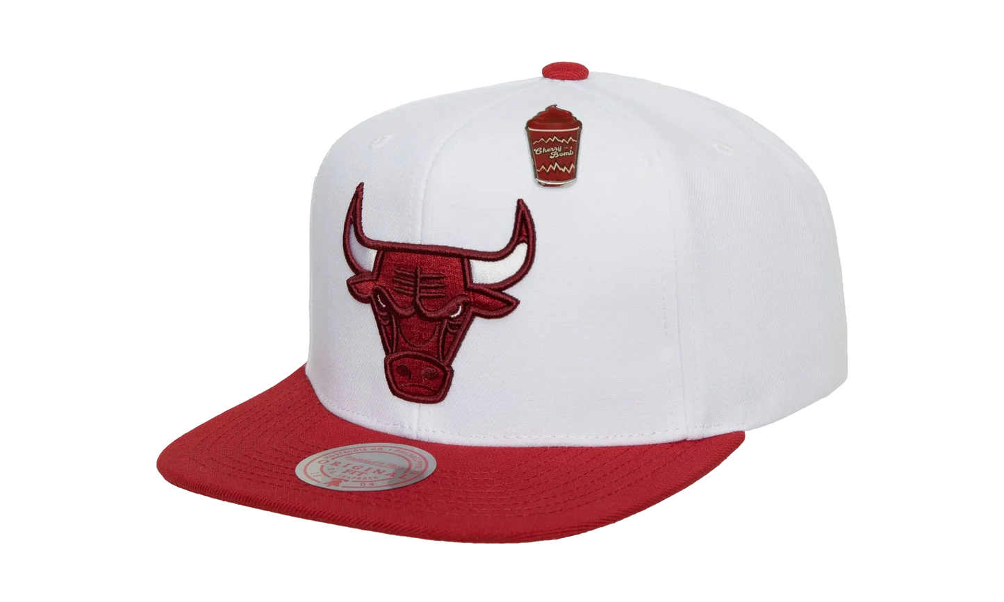 NBA Hardwood Classics Cherry Bomb Knit Beanie "Chicago Bulls - White" KTCFSH22083 CBUWHIT