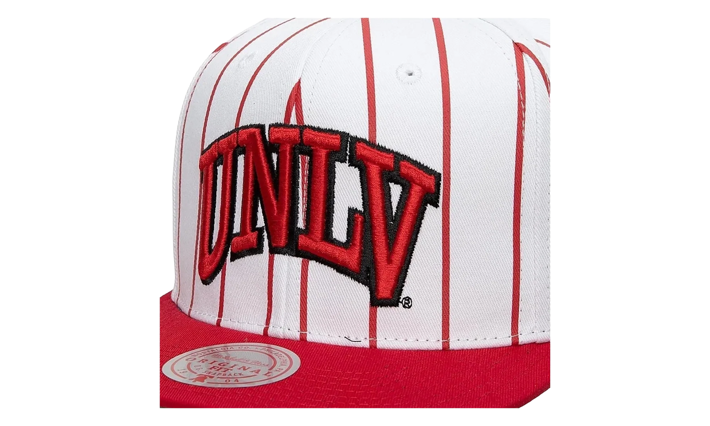NCAA Retro Pinstripe Snapback Cap "UNLV Rebels - White" HHSS3473 LVEYYPPPWHIT