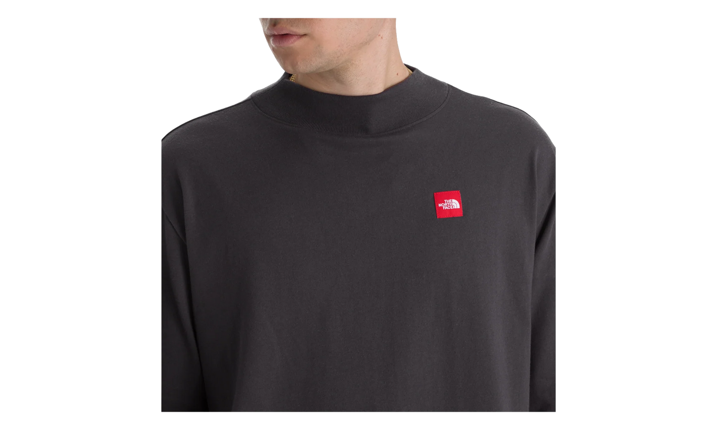 Red Box Long-Sleeve Tee "Obsidian" NF0A8EG4 0SA