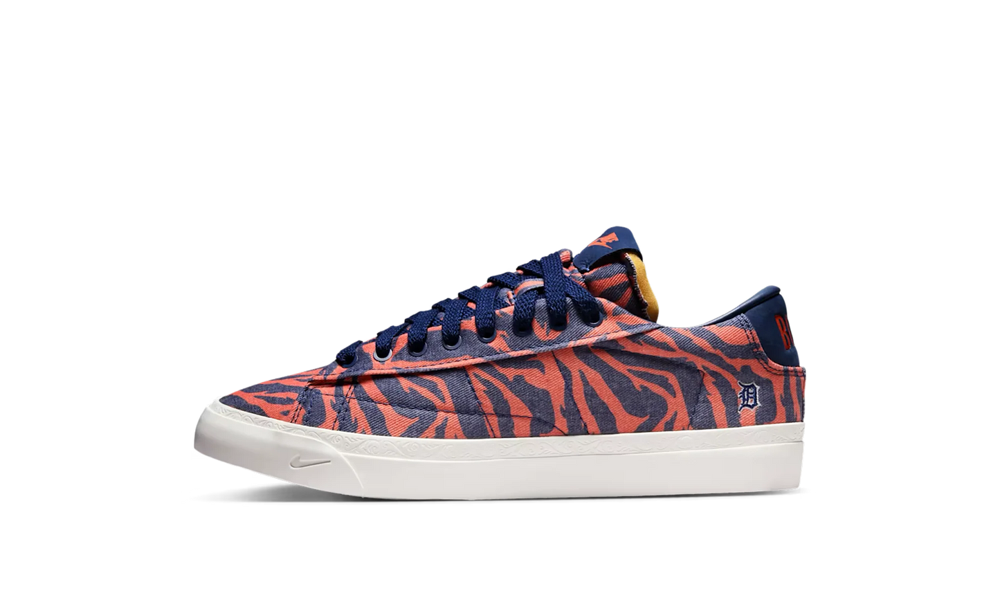 Blazer Low "Devin Booker - Detroit Tigers" HQ2054 801