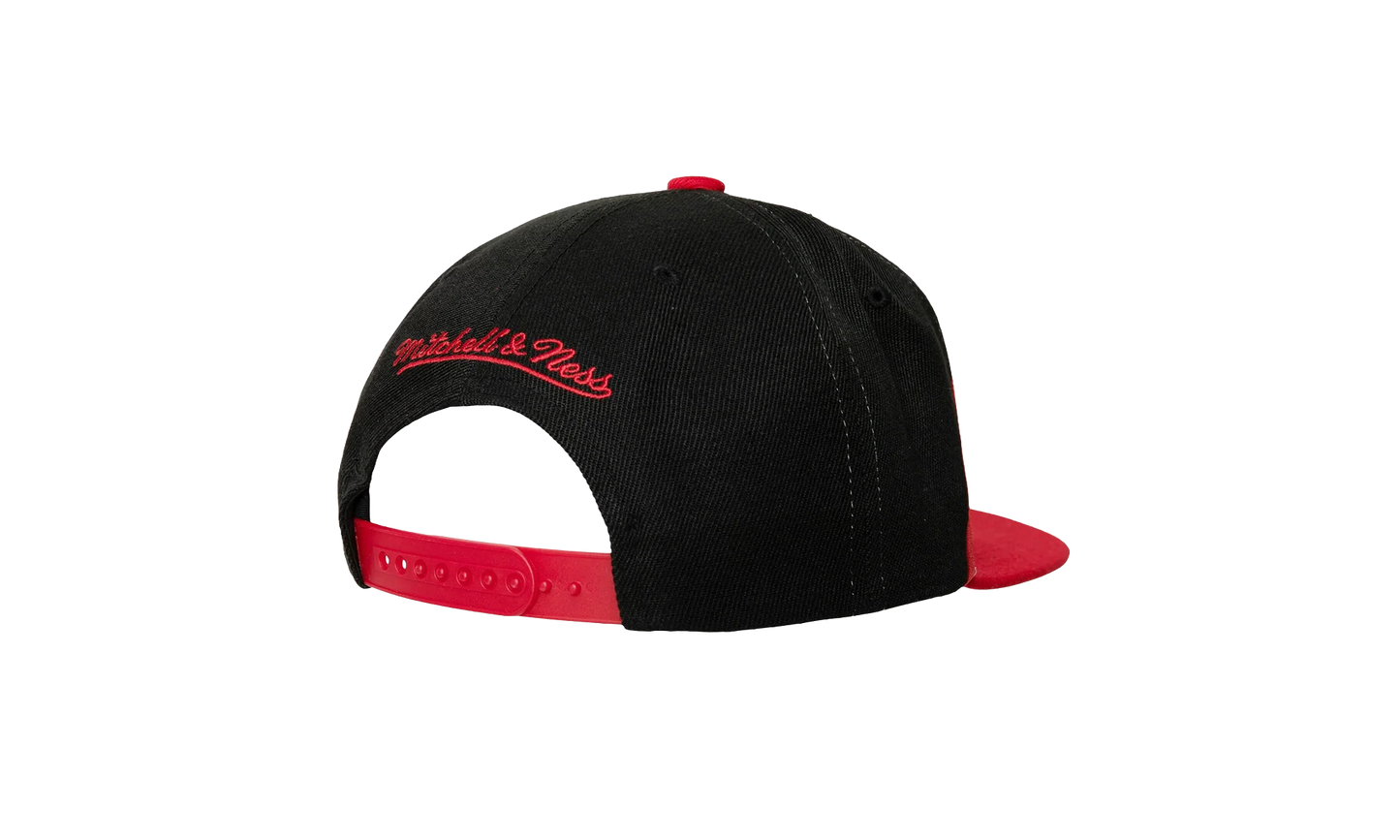 NCAA Sharktooth Snapback Cap "Ohio State Buckeyes - Black / Red" HHSS3304 OSTYYPPPBKRD