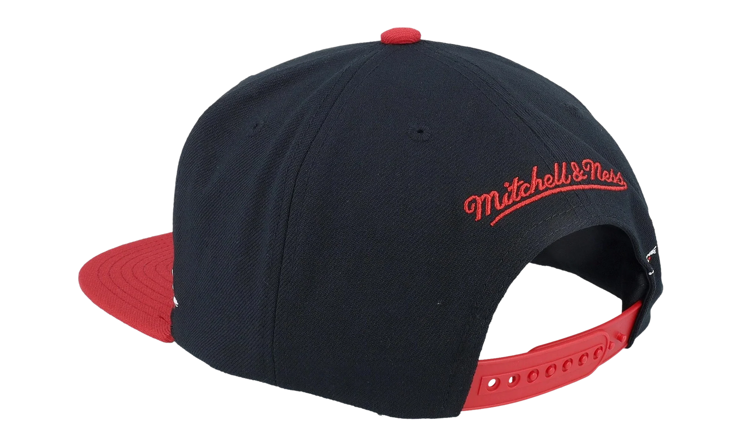 NBA Life Line Snapback Cap "Chicago Bulls - Black" HS9550 CBUBLCK