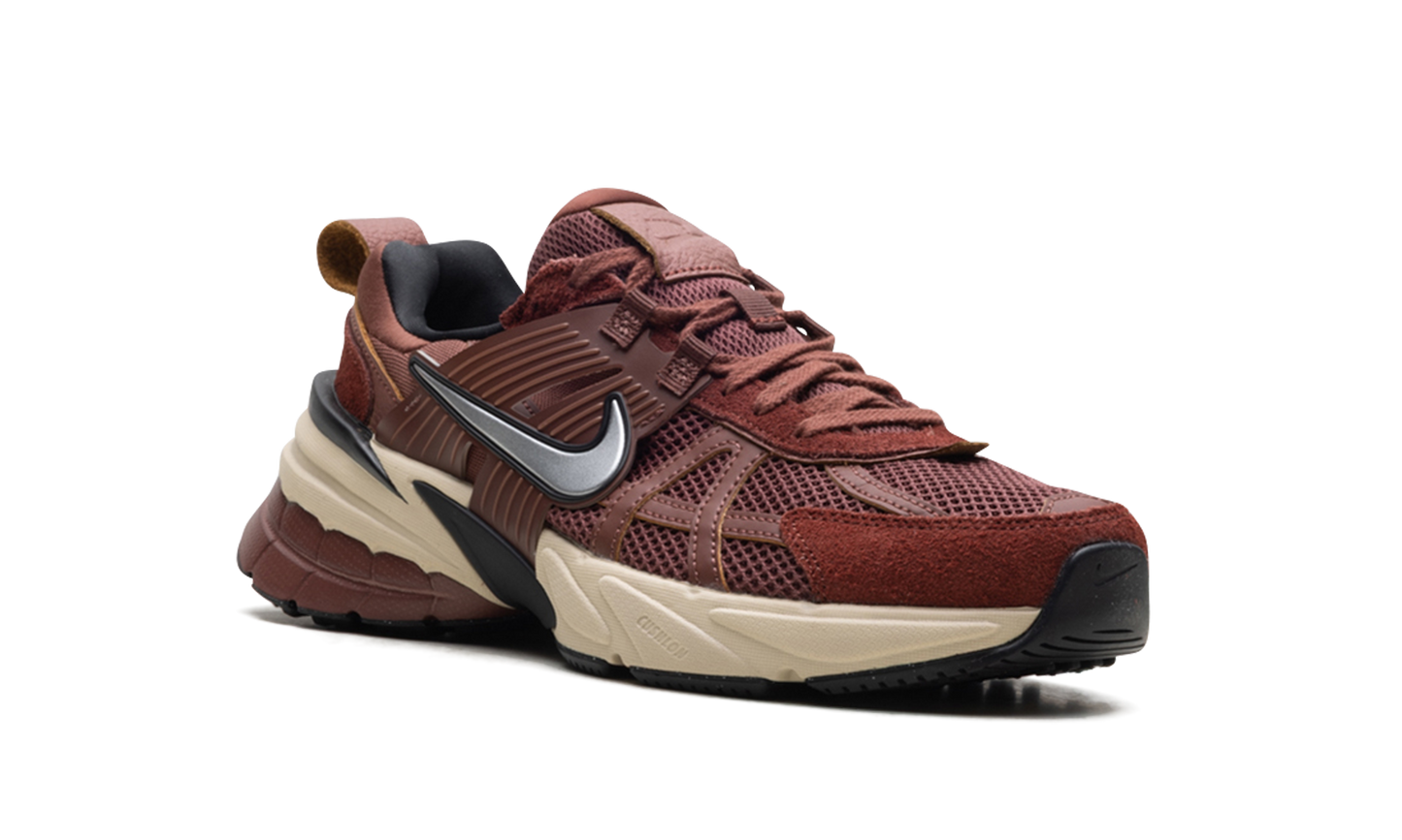 V2K Run WMNS"Red Sepia Dark Pony" FN6703 201