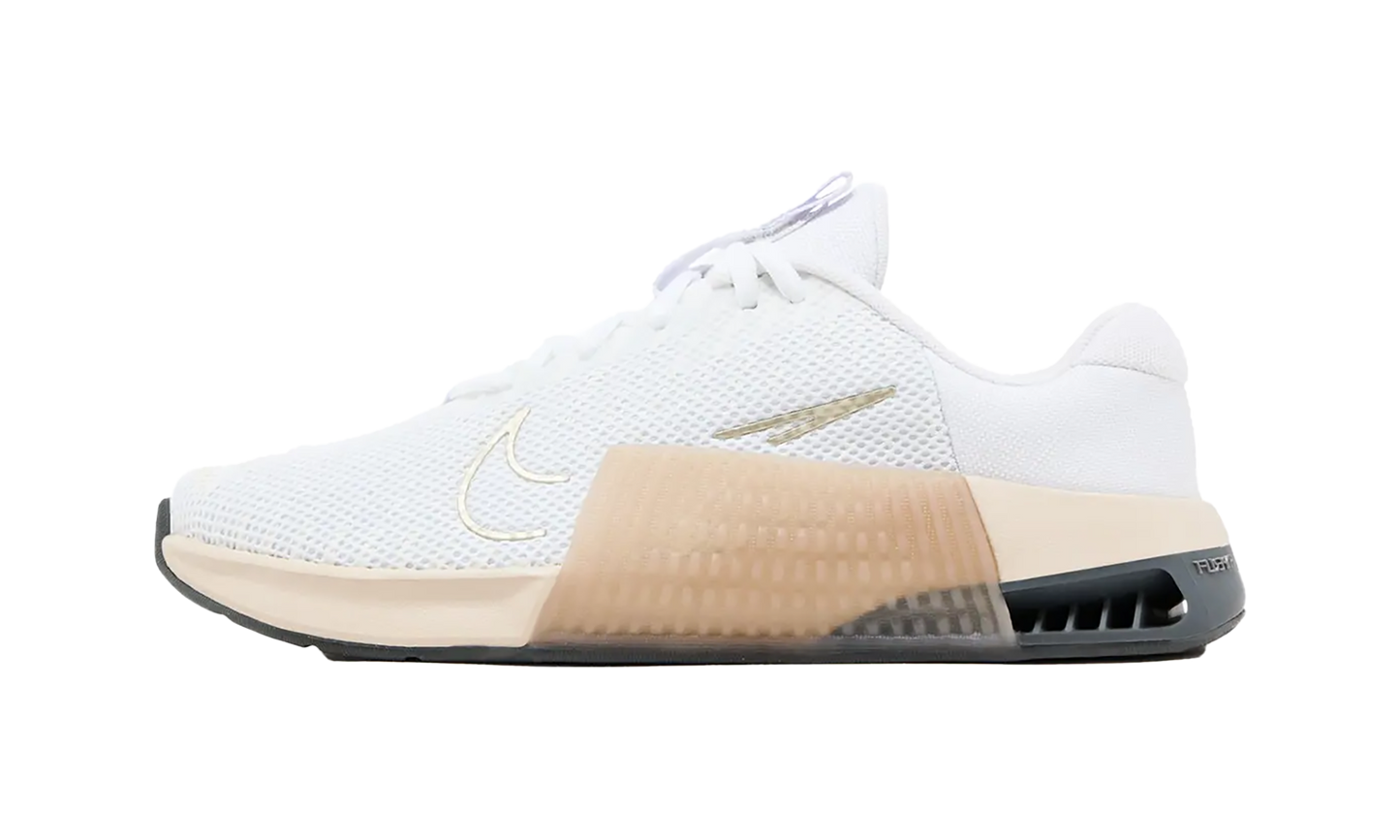 Metcon 9"White/ Gold" DZ2537 104