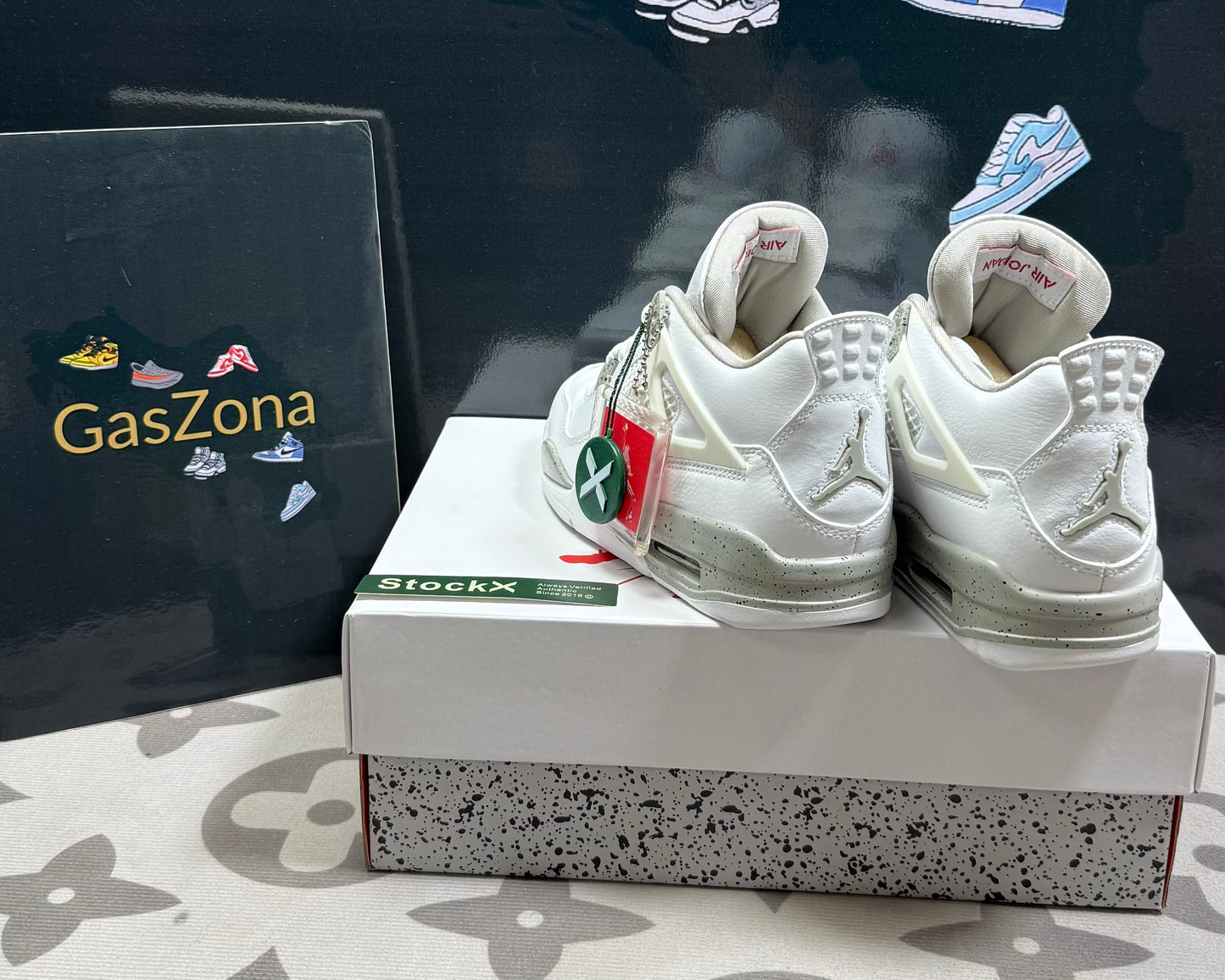 4 Retro White Oreo (2021)