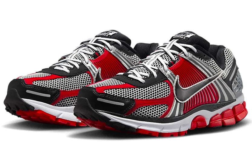 Zoom Vomero 5 Metallic Silver University Red