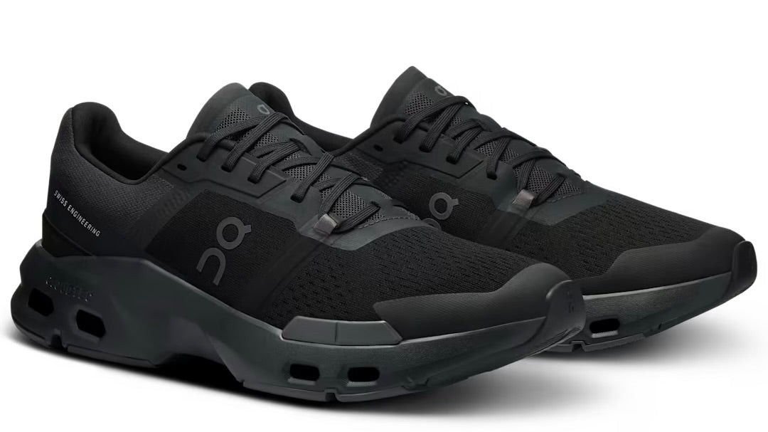 Running Cloudpulse Black Eclipse (M)