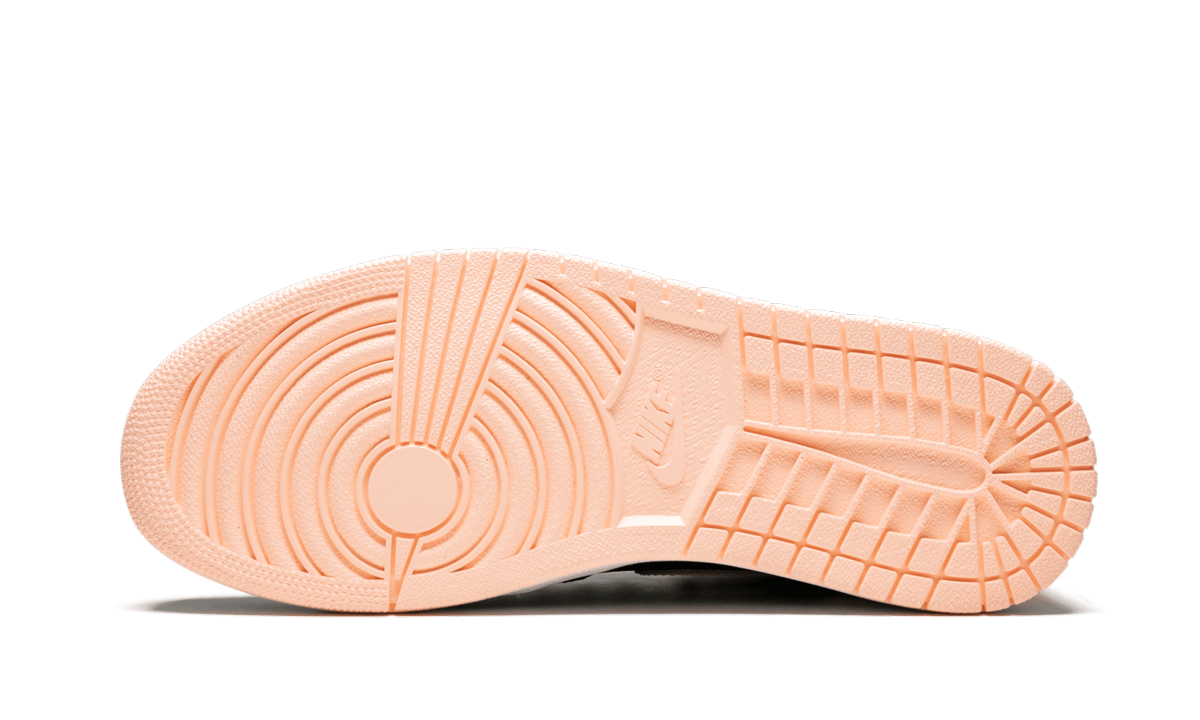 1 Retro High OG "Crimson Tint" 555088 081
