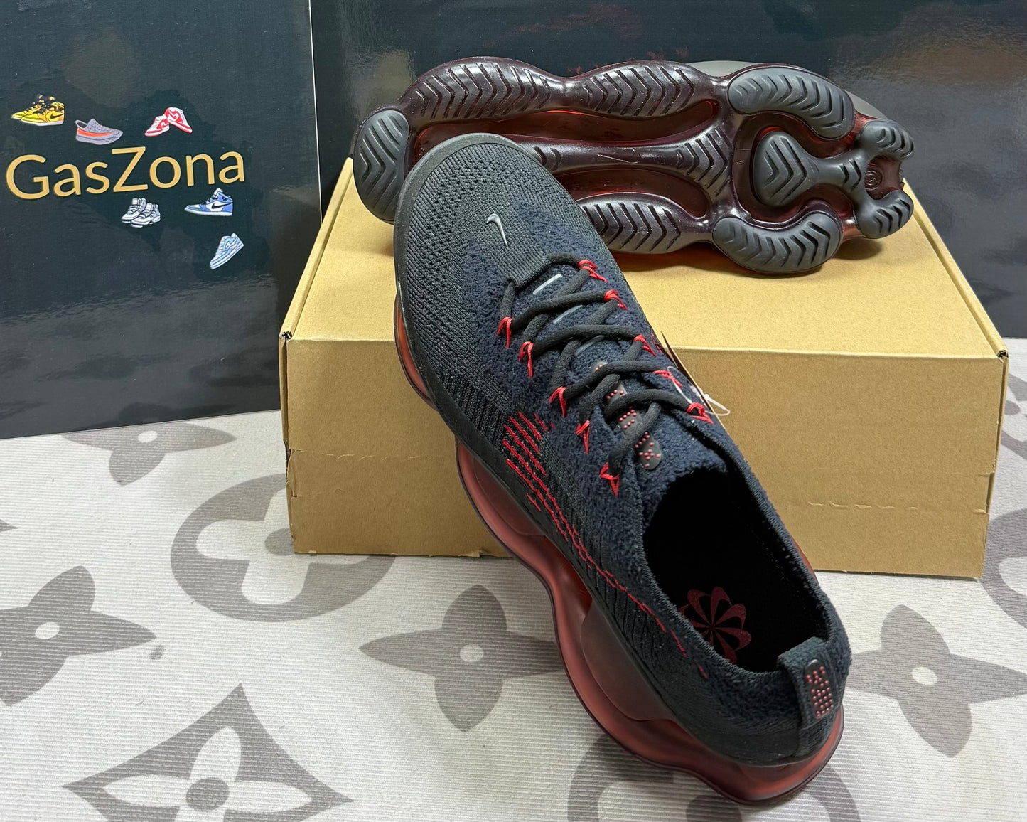 Max Scorpion FK Black/University Red