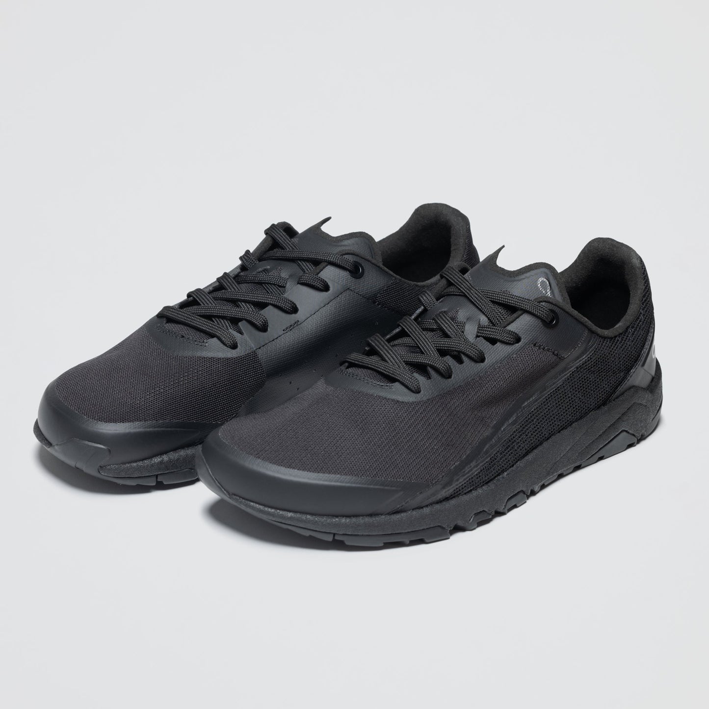 Women's Yama T1 in Triple Black