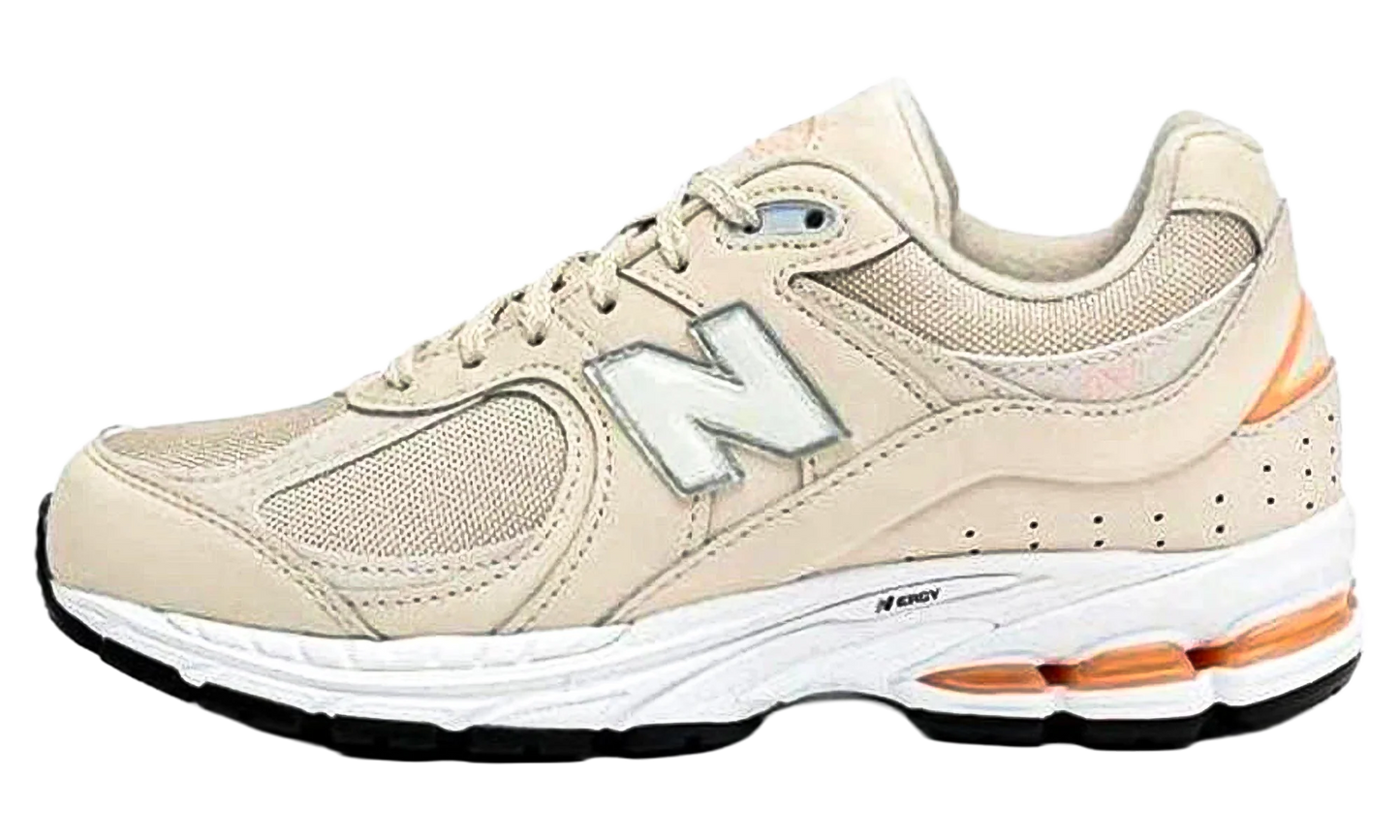 2002R "Beige White" M2002ROP