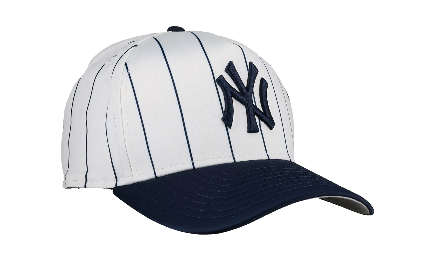 9FIFTY New York Yankees Pinwheel A Frame Snapback Hat "White / Navy" NE325