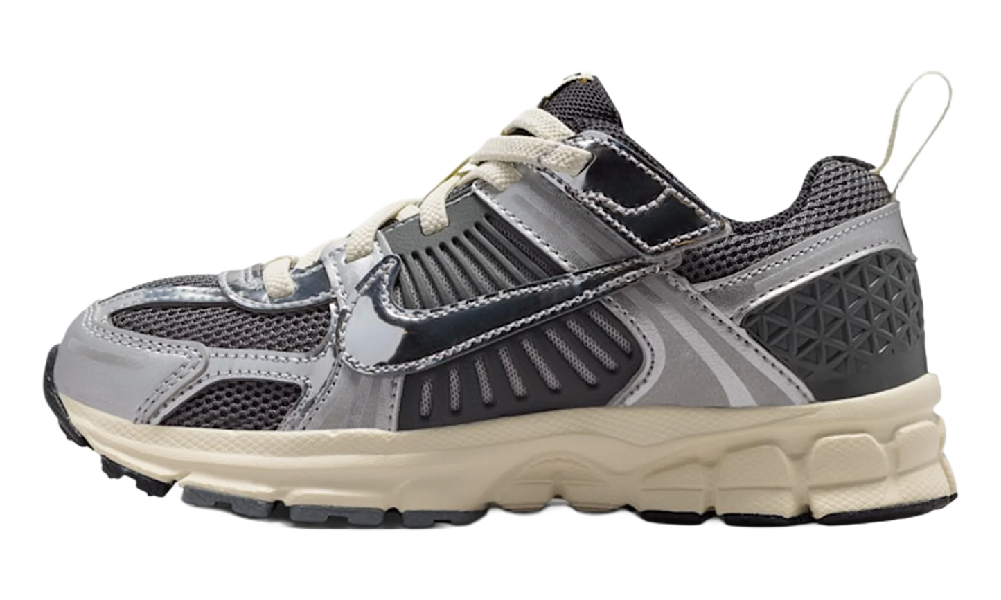Vomero 5 PS "Iron Grey Coconut Milk Chrome" IM9465 002