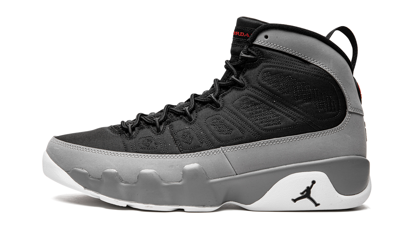 9 Retro "Particle Grey" CT8019 060