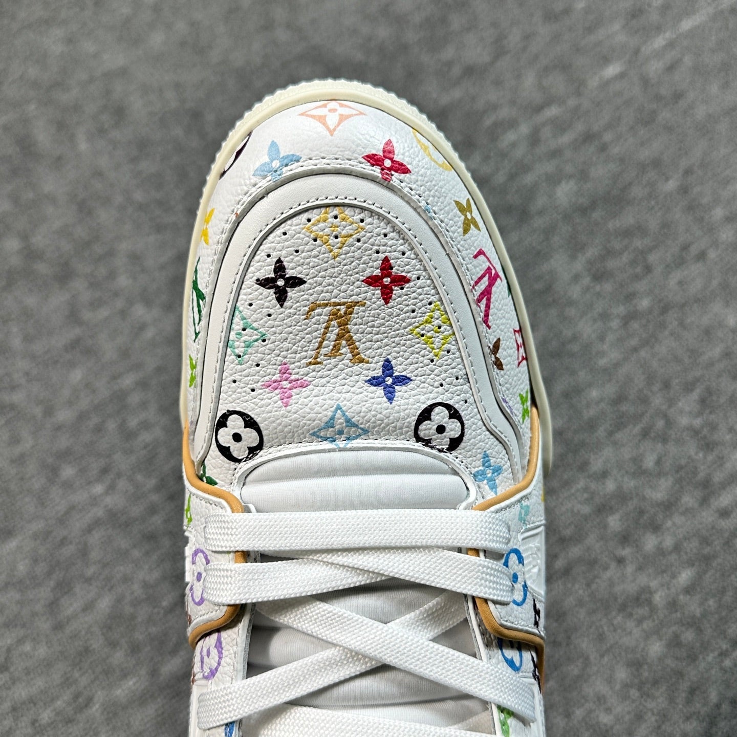 Trainer Takashi Murakami White