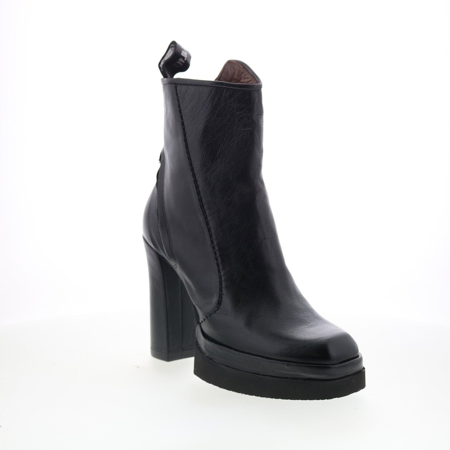 Vale Womens Black Leather Zipper Ankle & Booties Boots