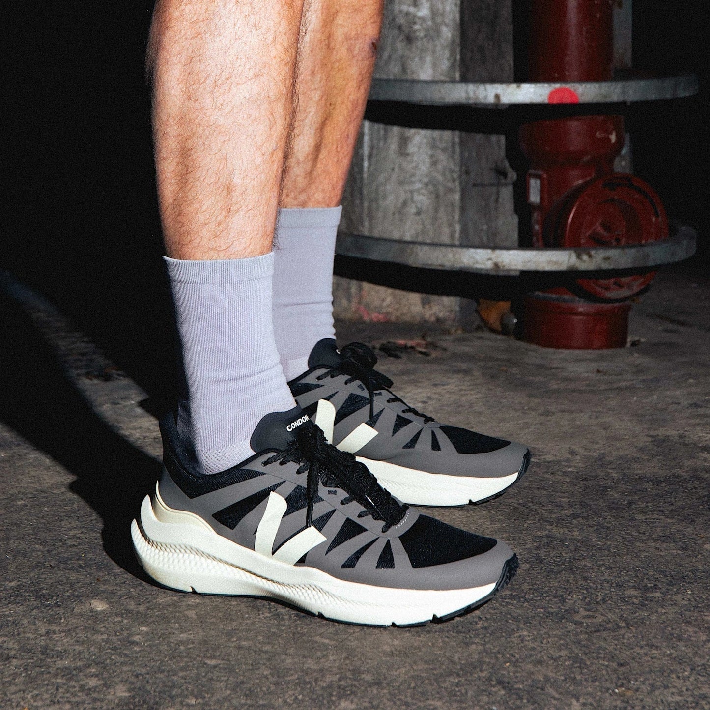 Women's Condor 3 Engineered Mesh in Black Calcaire