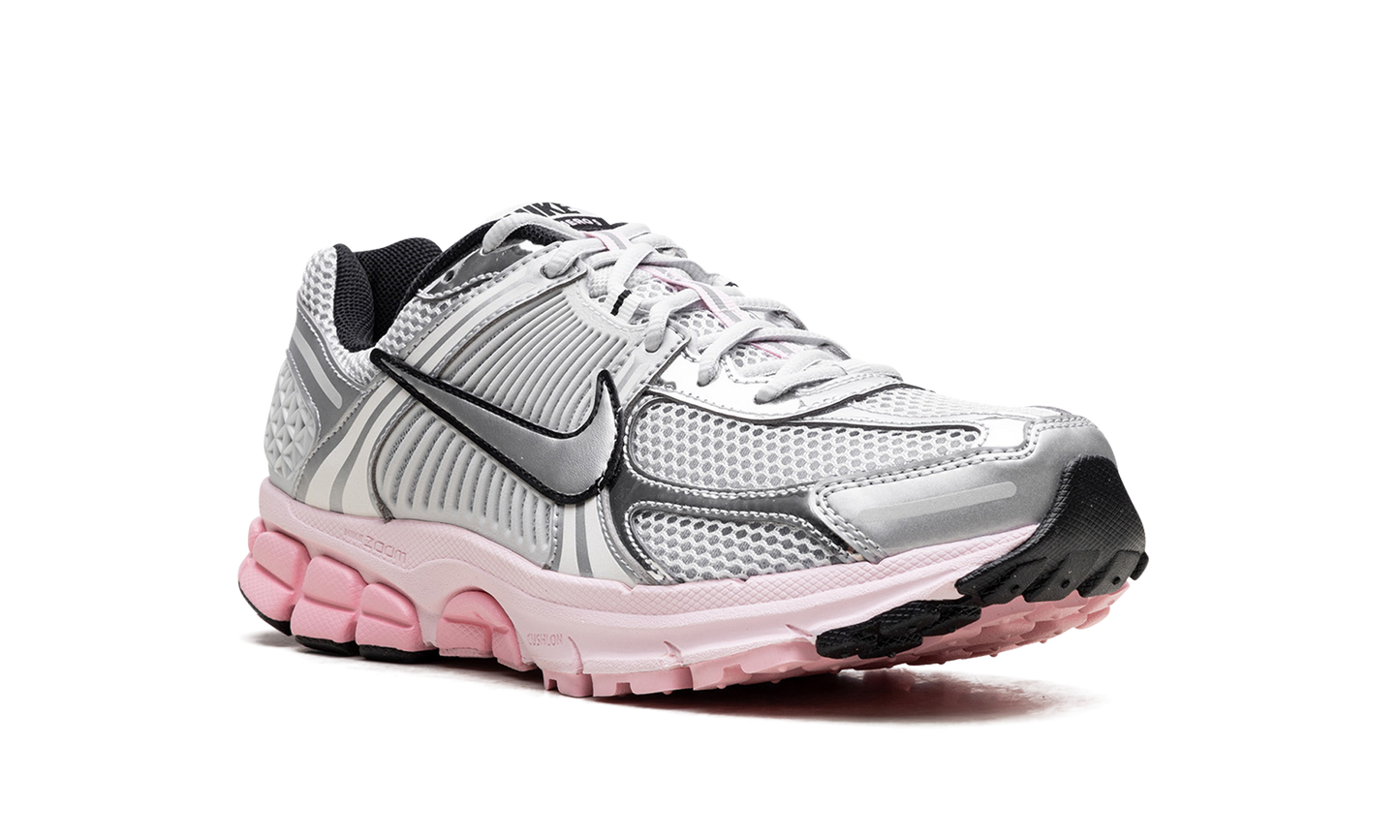 Zoom Vomero 5"Pink" HF1877-001