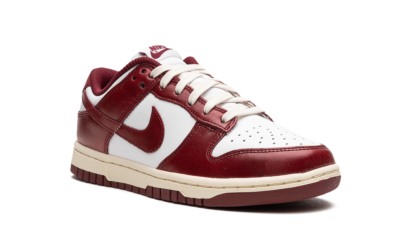 DUNK LOW PRM WMNS"Team Red" FJ4555 100