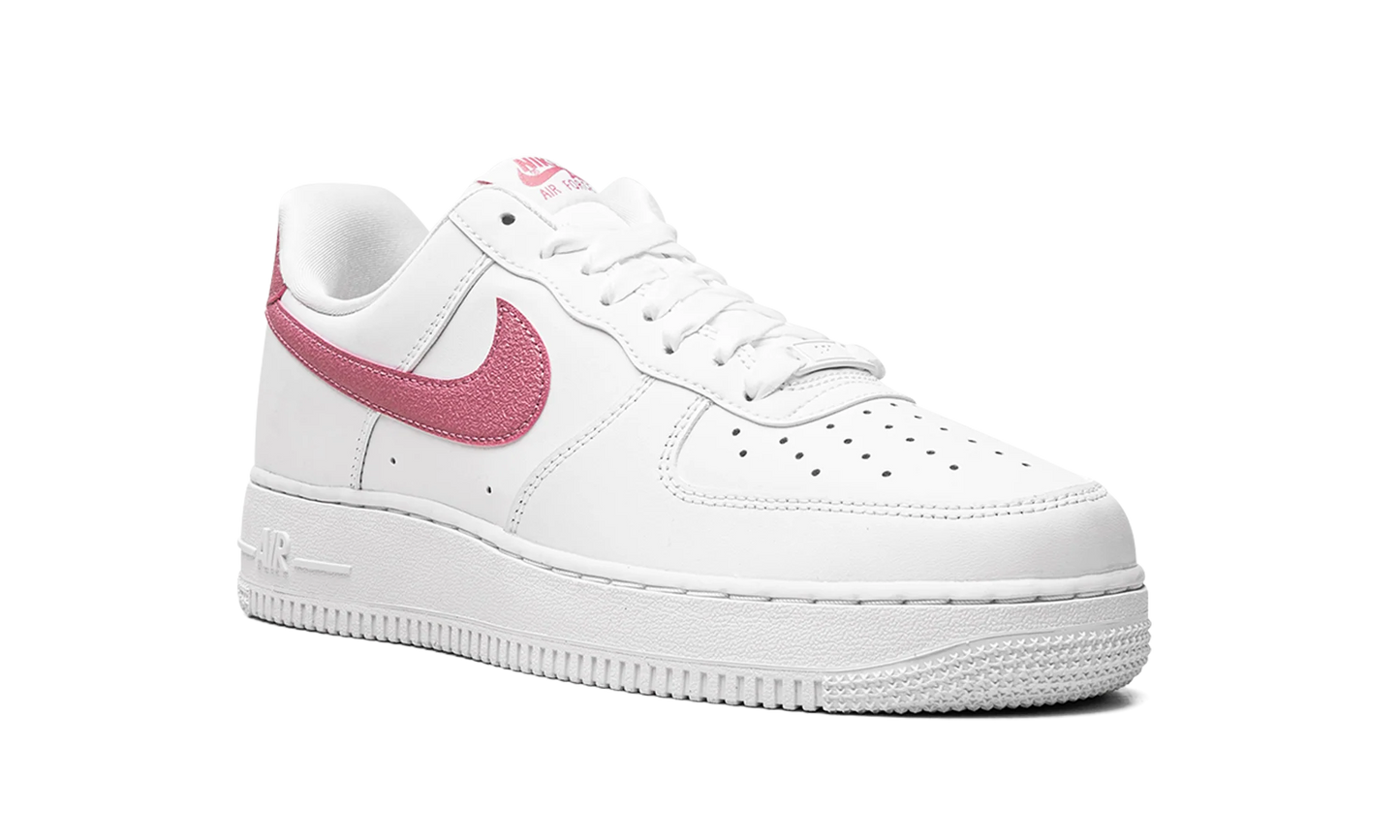 AIR FORCE 1 '07 ESS TRINO MNS WMNS "Desert Berry" DQ7569 101