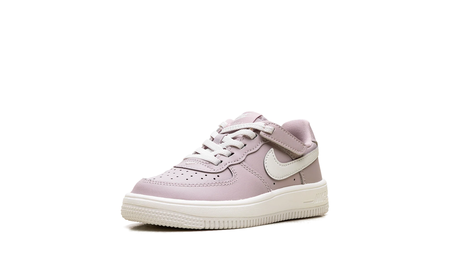 Force 1 Low Easyon "Particle Rose / Sail" FN0237 601