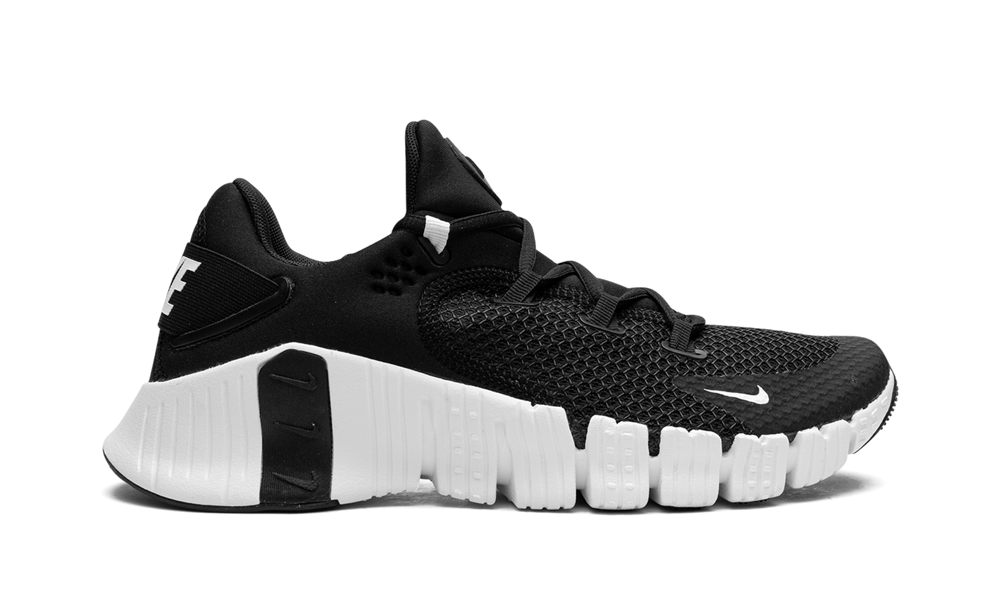 FREE METCON 4 WMNS"Black-White Metcon 4" CZ0596 010