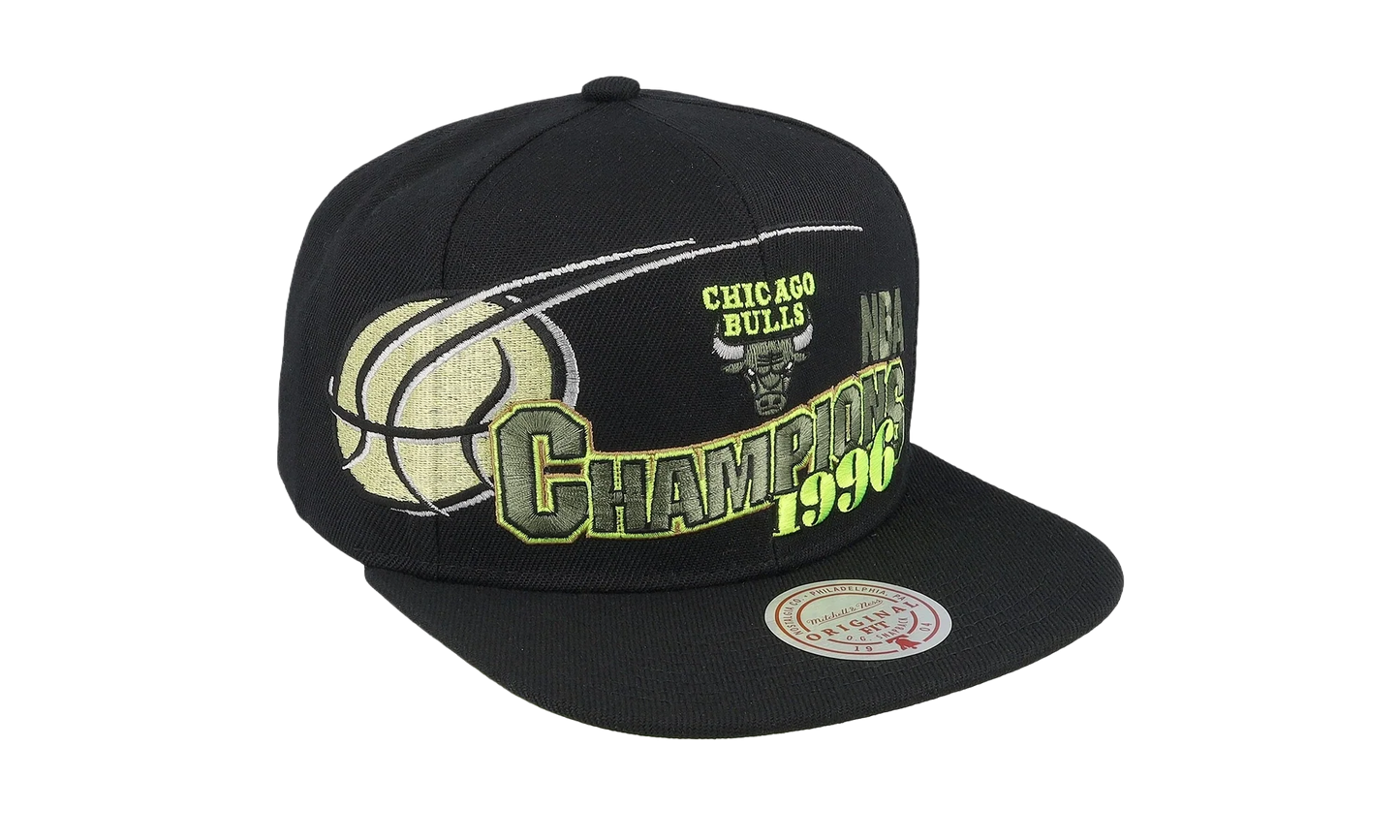 NBA Hardwood Classics 96 Champ Flipside Snapback Cap "Chicago Bulls - Black" HS8039 CBUBLCK