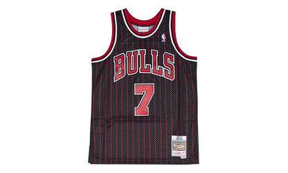 NBA Toni Kukoc Swingman Jersey "1995-96 Chicago Bulls - Black" SMJYAC18082 CBUBLCK95TKU