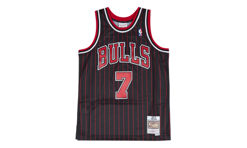 NBA Toni Kukoc Swingman Jersey "1995-96 Chicago Bulls - Black" SMJYAC18082 CBUBLCK95TKU