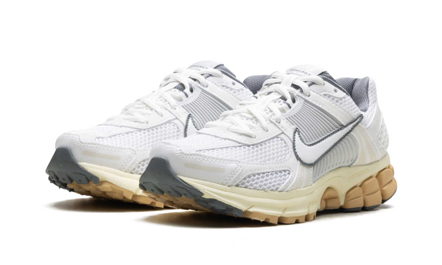 Zoom Vomero 5 WMNS"Summit White Pure Platinum" FJ2028 101