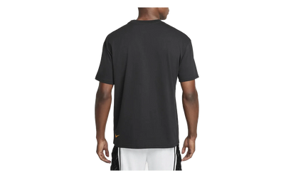 Kobe Bryant Broken Not Beaten T-Shirt "X-Ray Black" HV6694 010