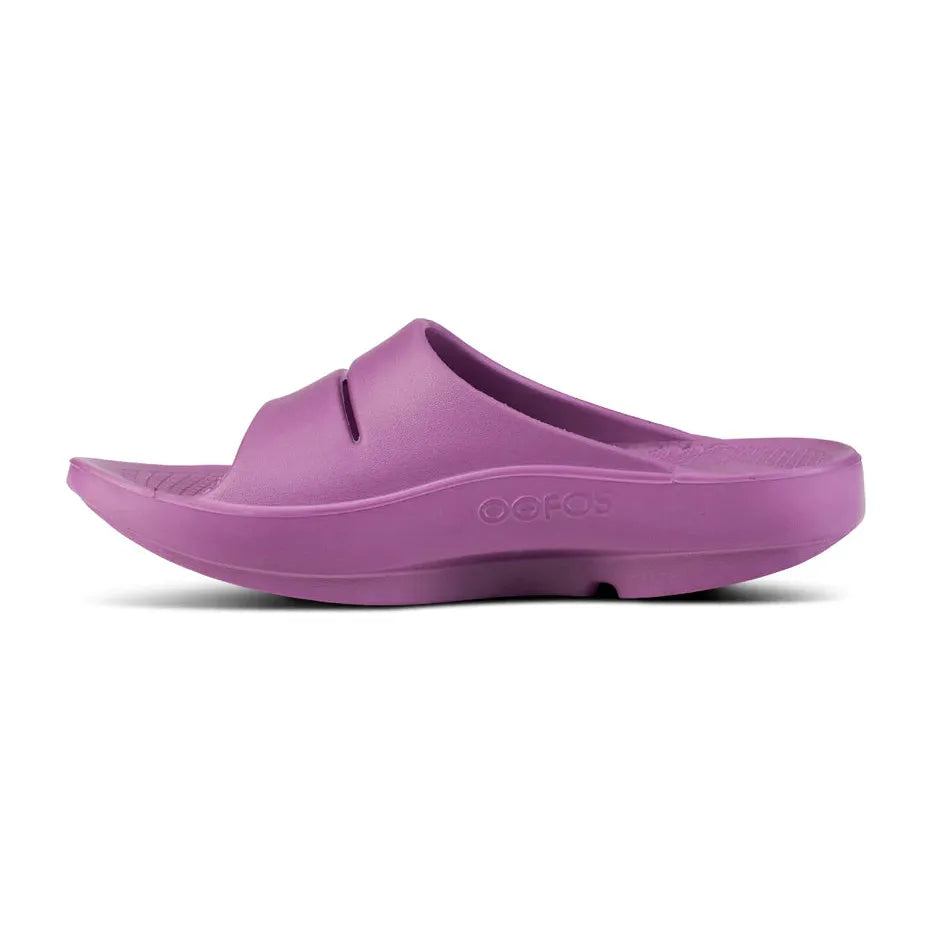 Unisex OOahh Slide Sandal in Plum