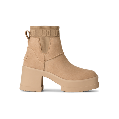 Women's Moxy Chelsea in Sand