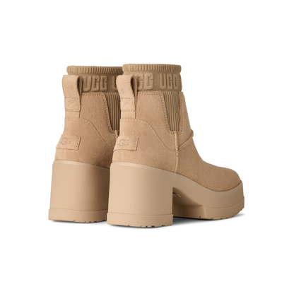 Women's Moxy Chelsea in Sand