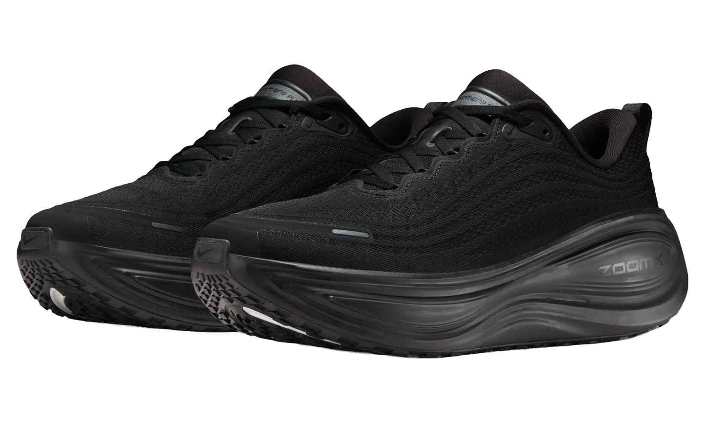 Vomero Plus "Black Anthracite" IO4482 002