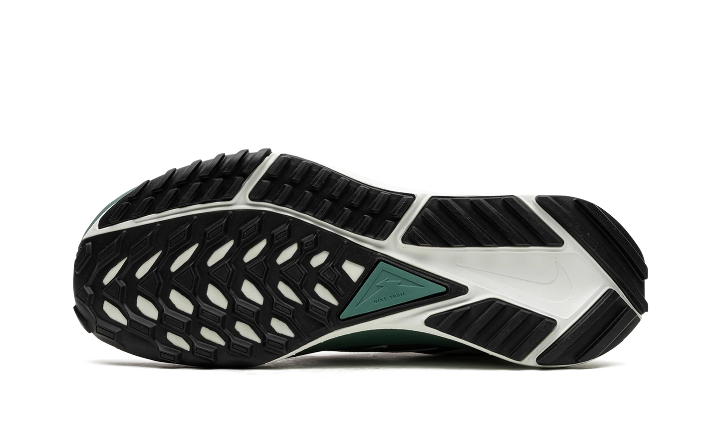 React Pegasus Trail 4 "Olive Green" FB2193 001