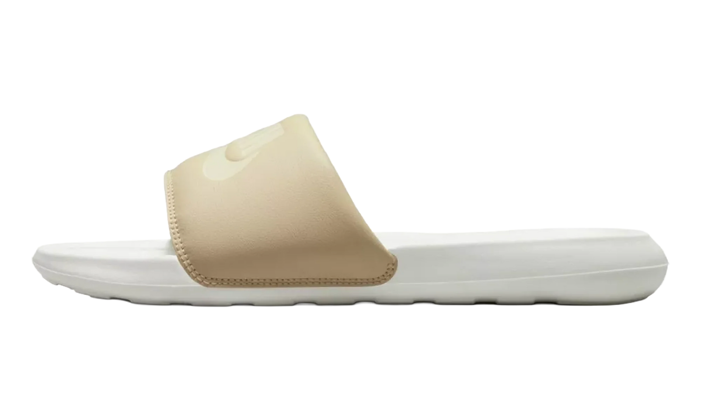 Victori One WMNS "Sanddrift Coconut Milk" CN9677 108