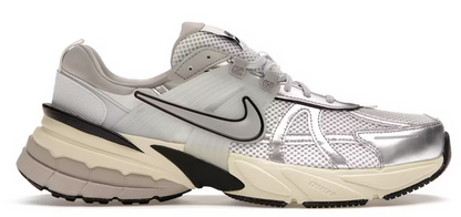 V2K Run Summit White Metallic Silver (Women's)