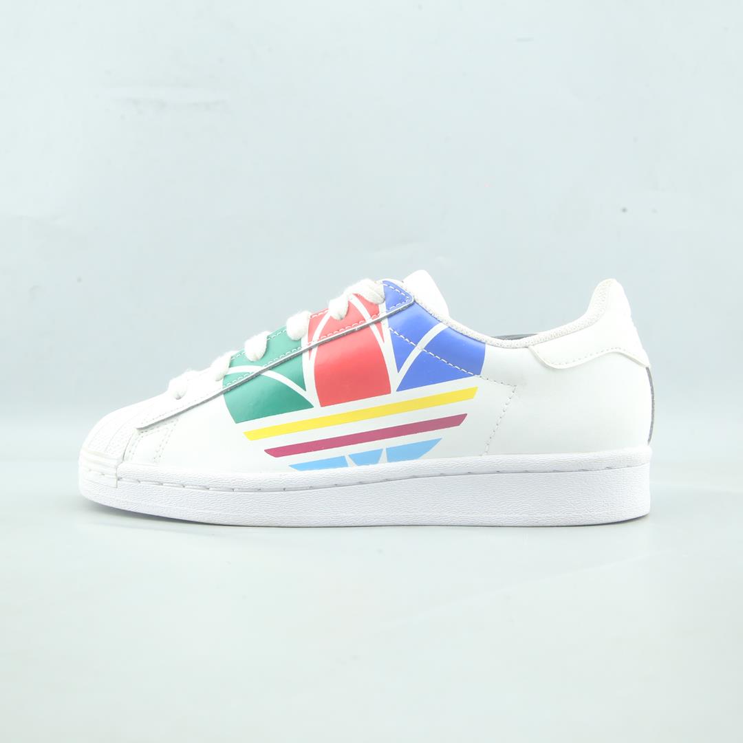 SUPERSTAR PURE