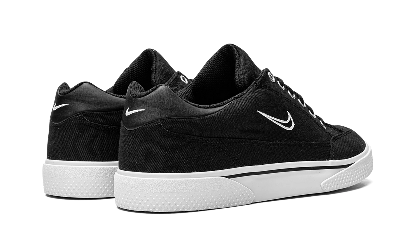 GTS 97 "Black/White" DA1446 001