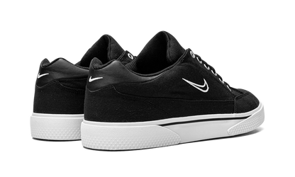 GTS 97 "Black/White" DA1446 001