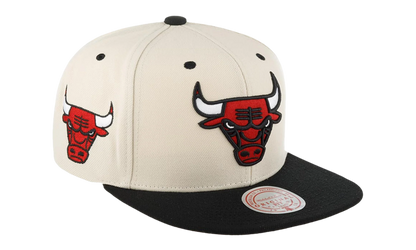 NBA Sail 2 Tone Snapback Cap "Chicago Bulls - Off White" 6HSSLD21078 CBUOFWH