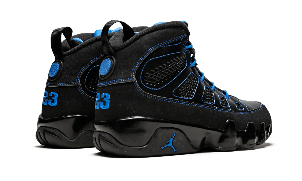 9 Retro "Photo Blue" 302370 007