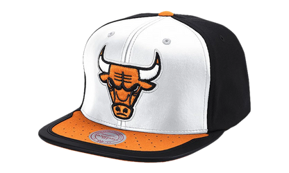 NBA Day One Snapback Cap "Chicago Bulls - White / Orange" 6HSSMM19224 CBUWHOR