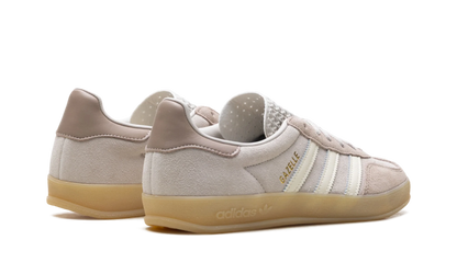 Gazelle Indoor WMNS "Light Brown / Off White / Gum" HQ2662