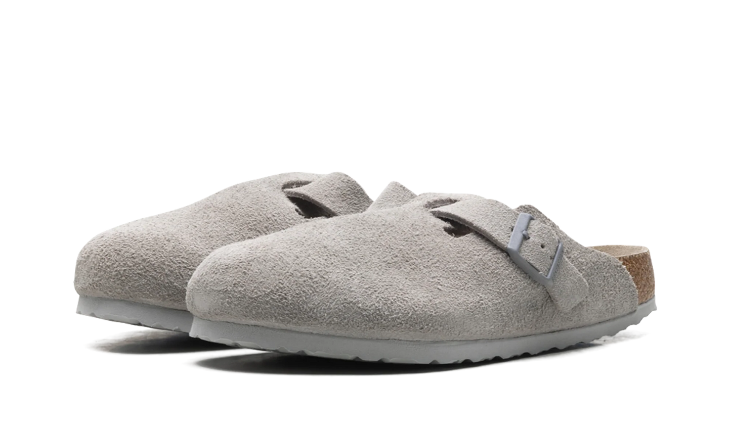 Boston Soft Footbed "Suede Stone Coin" 1020549